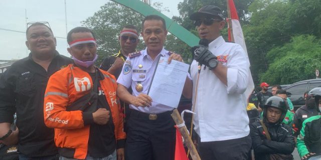 Demo di Depan Kantor Wali Kota Medan, Garda Region Sumut Sarankan Pemko Buat Aplikasi Lokal