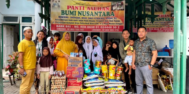 Jumat Barokah, Traxx Club dan KTV Berbagi Sembako ke Panti Asuhan