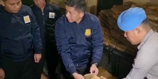 Kapolrestabes Medan Cek 1,3 Ton Ganja Hasil Tangkapan