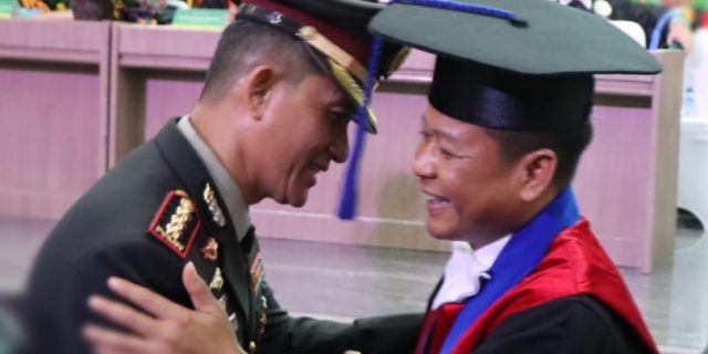 Kapolrestabes Medan Hadiri Pengukuhan Guru Besar USU