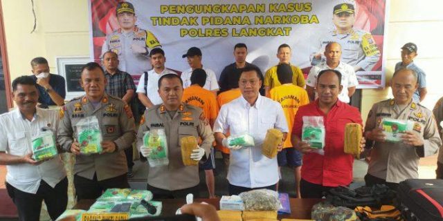 Satres Narkoba Polres Langkat Gagalkan Peredaran Sabu 20 Kilogram