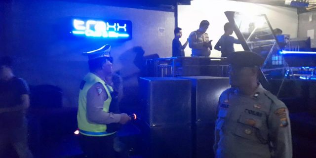 Tindak Lanjut Berita Viral di Medsos, Polisi tidak Temukan Narkoba Ditempat Hiburan Malam Traxx Tindak Lanjut Berita Viral di Medsos, Polisi tidak Temukan Narkoba Ditempat Hiburan Malam Traxx