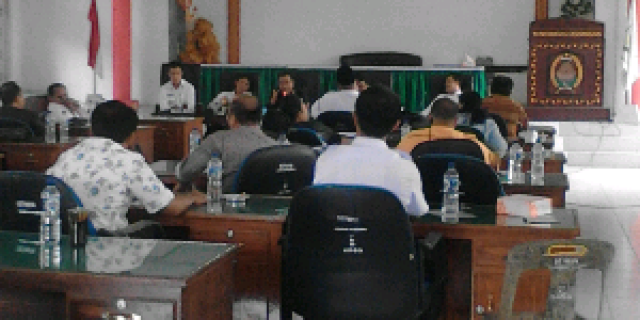 Terlambat Pengesahan APBD Tahun 2017, Bupati Nias Utara Sampaikan Minta Maaf