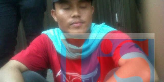 Ramadhan Supir Pick-up Diancam Senpi Pria Berjambang  Ramadhan Supir Pick-up Diancam Senpi Pria Berjambang