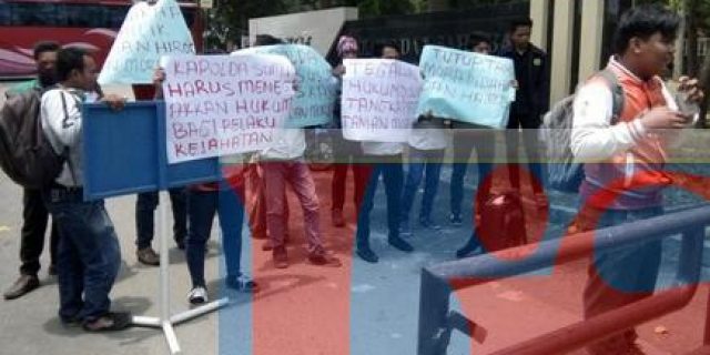 Puluhan Mahasiswa AMIN Geruduk Poldasu