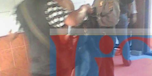 Dua Maling Celana Nyaris Tewas di Bal-bal Warga