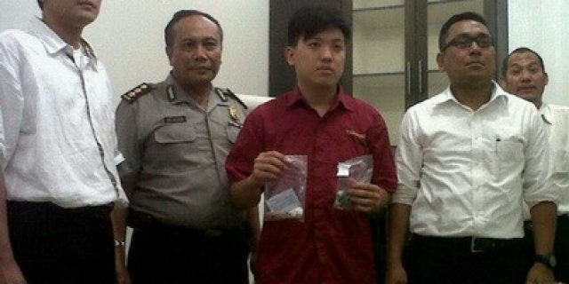 Poldasu Tangkap Pelaku Penipuan Jual Beli Batu Akik Melalui Situs Online