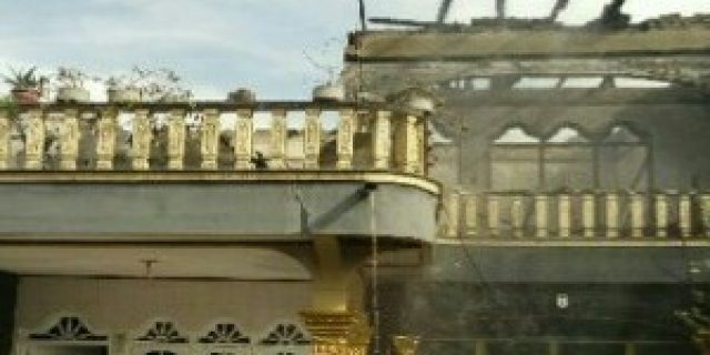 Hendak Mau Pergi Undangan, Rumah Lantai Dua Milik Indra Hangus Terbakar