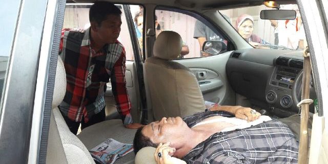 Komplek MMTC Heboh Ada Mayat,Dalam Mobil