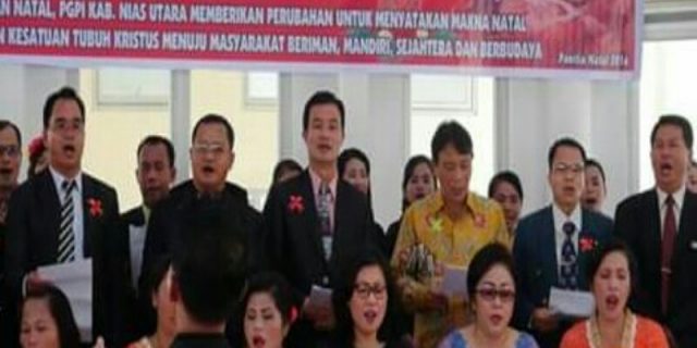 Bupati dan Wakil Bupati Nias Utara Mengikuti Acara Kebaktian Natal PGPI