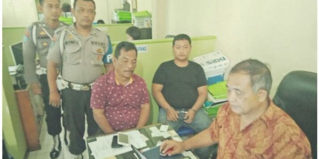 Oknum Polisi Perusak Alquran di Masjid Terancam Dipecat