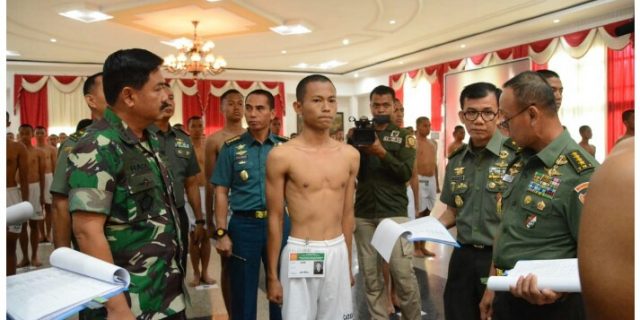 Anak Tukang Bubur Ayam Keliling Lolos Calon Prajurit Taruna Akademi Militer