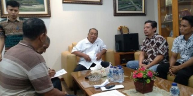 Ketua DPRD Sumut Sayangkan Pemblokade Jalan Masyarakat di Pasar IV Desa Helvetia