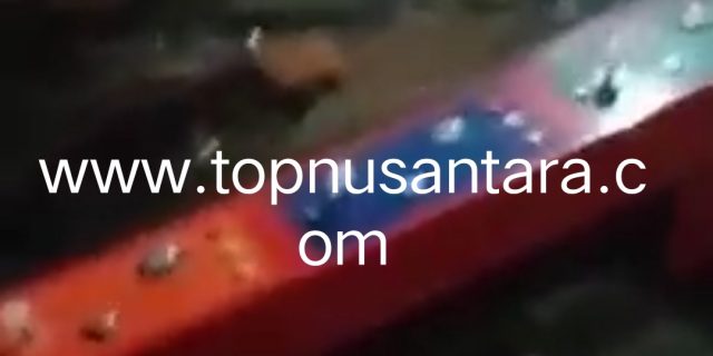 Puluhan Pemuda Desa Kuta Bangun Hancurkan Mesin Judi Tembak Ikan