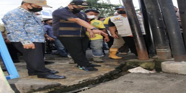 Sidak di Medan Amplas, Bobby Masih Temukan Drainase Bermasalah