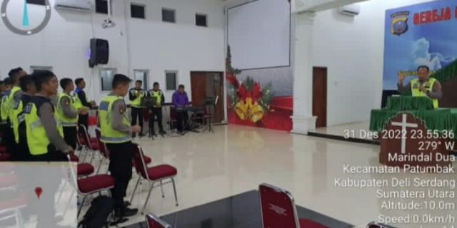 Jelang Pergantian Tahun, Personel Operasi Lilin Poldasu Laksanakan Ibadah Bersama