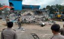 Polrestabes Medan dan Pemkab Deliserdang Robohkan Bangunan Diskotik Key Garden