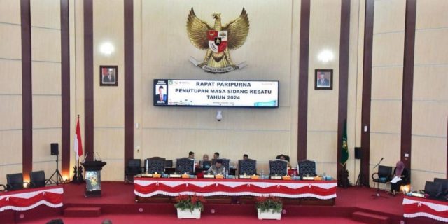 DPRD Medan Gelar Rapat Paripurna Penutupan Masa Persidangan Kesatu Tahun 2024 DPRD Medan Gelar Rapat Paripurna Penutupan Masa Persidangan Kesatu Tahun 2024