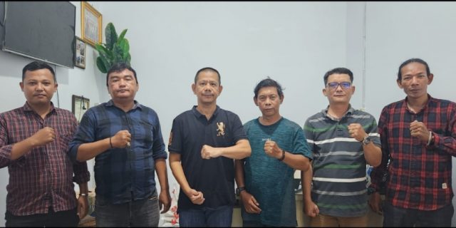 Pererat Rasa Persaudaraan di Kalangan Wartawan, Ketua Pewarta Kembali Bagikan Paket Sembako Kepada Anggota