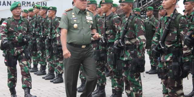 Pangdam l/BB Berangkatkan Satgas Yonif 122/Tombak Sakti ke Perbatasan 