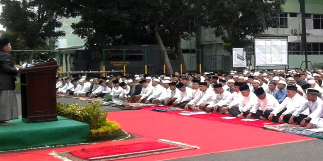 Pangdam l/BB Laksanakan Sholat Idul Adha Bersama Prajurit dan Masyarakat