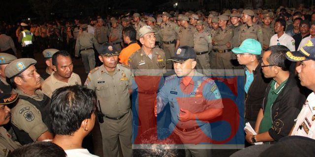 Penertiban Pedagang di Jalan Rakyat Ricuh, 2 Petugas Satpol PP Kena Lemparan Batu