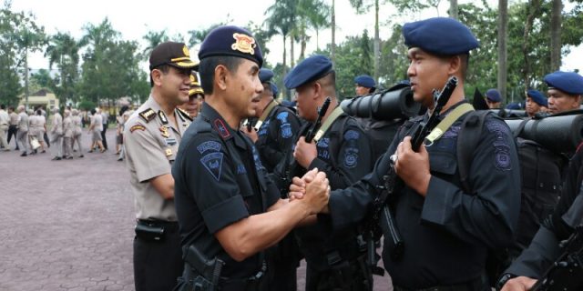 Poldasu Berangkatkan Ratusan Pasukan Brimob ke Provinsi Aceh