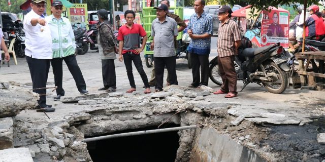 Pemko Medan Atasi Banjir di Kawasan Jalan HM Yamin dan Sutomo