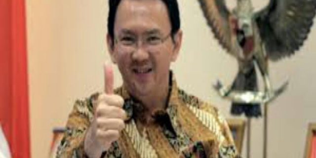 Ahok Rayakan Malam Pergantian Tahun Baru Bersama Keluarga di Rumah
