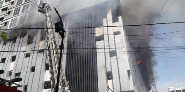 Apartemen Reiz Condo Medan Terbakar