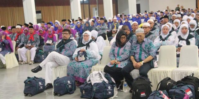 Wakil Walikota Medan Berangkatkan Calon Haji