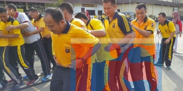 Kapolresta Medan Bersama Jajaran Gelar Senam Bersama