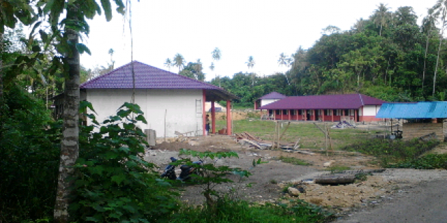 Pembangunan Gedung SMK Negeri 3 Lahewa Mencapai 90%