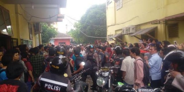 Mantan Dekan FKIP UMSU Digorok Pakai Pisau di Kamar Mandi