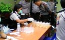Puluhan Personil Polsek Medan Barat di Tes Urine Propam Poldasu